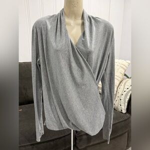 Lululemon Heathered  Gray Wrap size 6